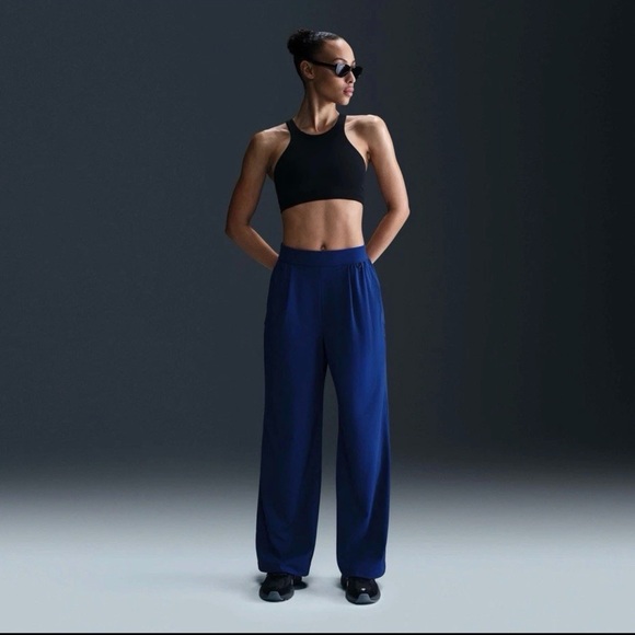 Nike Pants - Nike Women’s Dri-FIT High-Rise Woven Training Pants/ XL